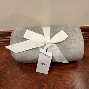 BNWT UGG Blanket Duffield Throw Grey 50x70